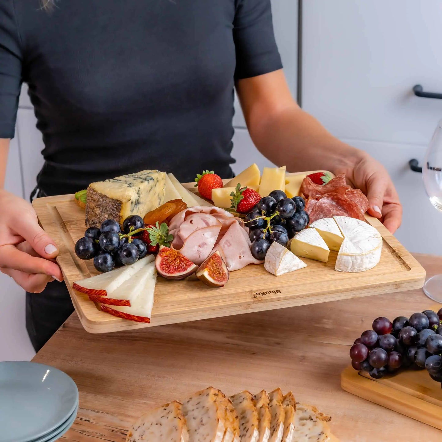 Wood Cutting Board for Kitchen 15x10 inch - Wooden Serving Tray - Large Bamboo Chopping Board with Juice Groove and Handles